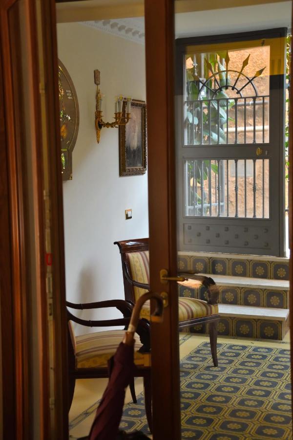 Regal House Roma Capucci 6 Hotel Екстериор снимка