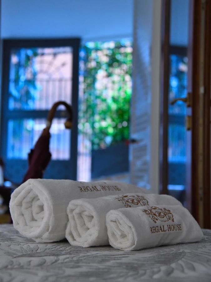 Regal House Roma Capucci 6 Hotel Екстериор снимка