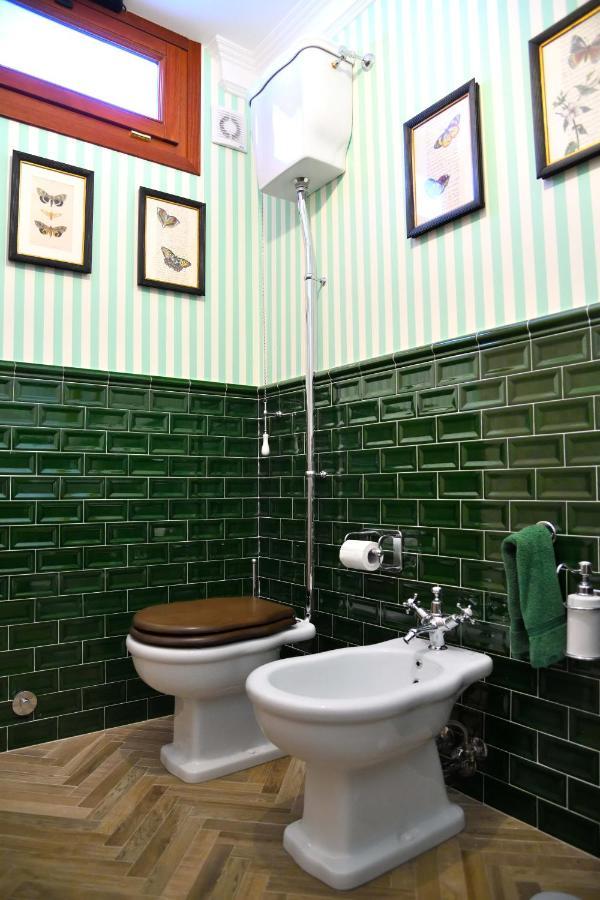 Regal House Roma Capucci 6 Hotel Екстериор снимка