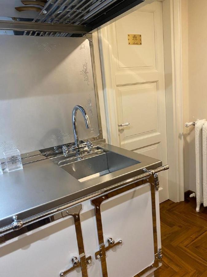Regal House Roma Capucci 6 Hotel Екстериор снимка