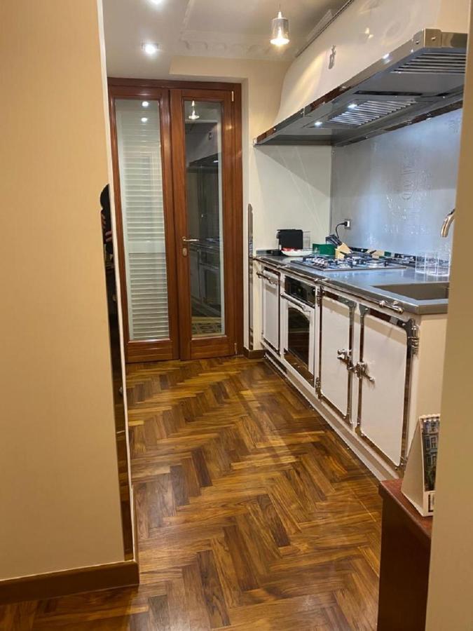 Regal House Roma Capucci 6 Hotel Екстериор снимка