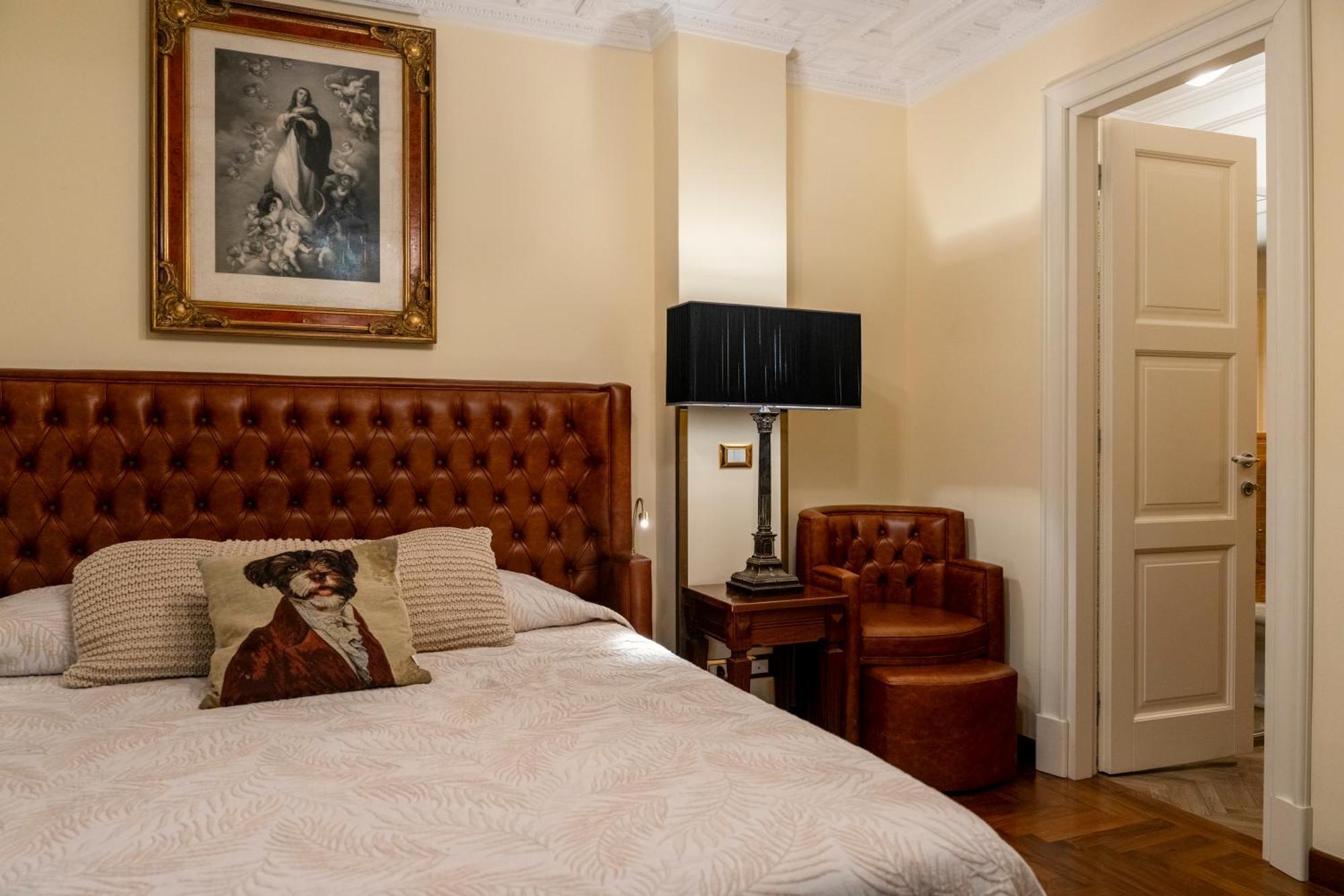 Regal House Roma Capucci 6 Hotel Екстериор снимка